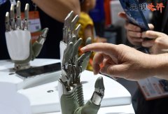 <b>展取管理中牢牢控制自动权</b>
